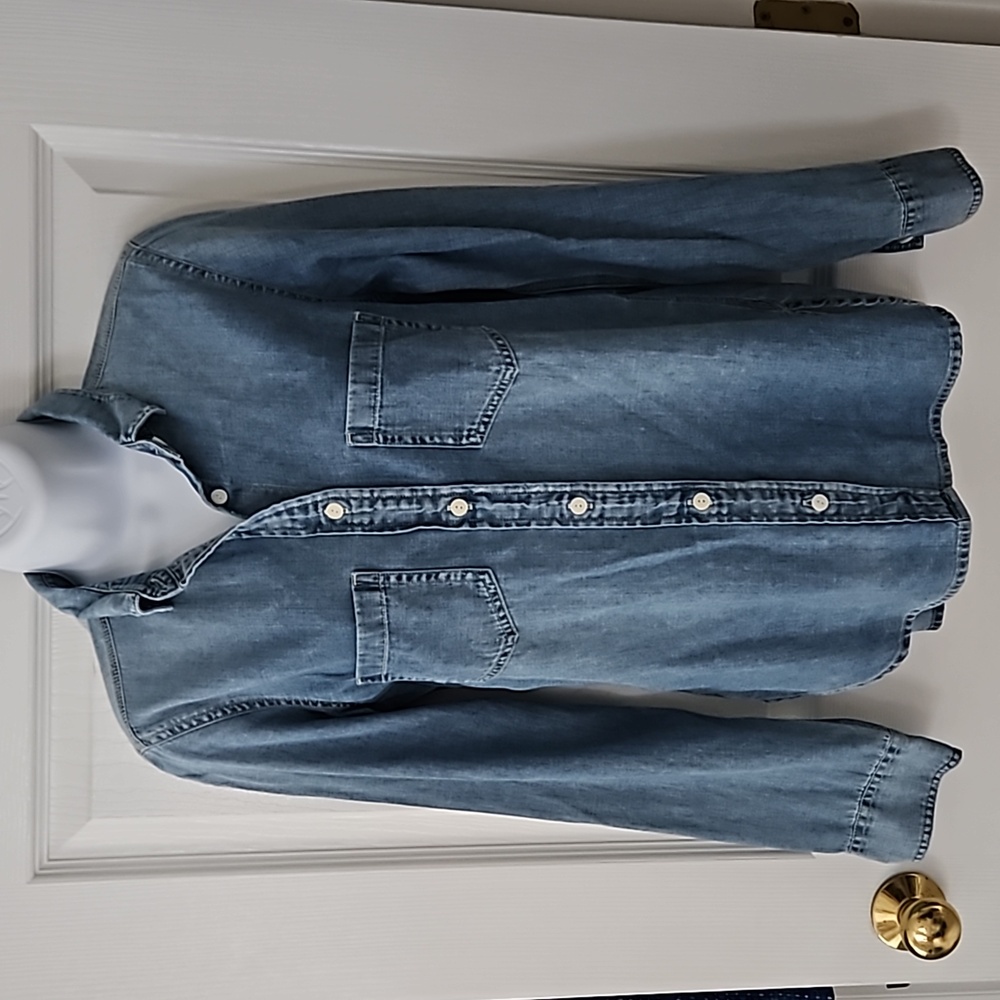 J. Crew, 4